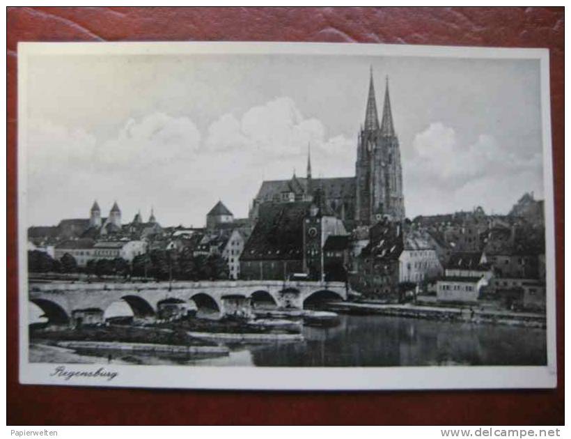 Regensburg - Blick Auf Steinerne Brücke Brückentor Und Dom - Regensburg