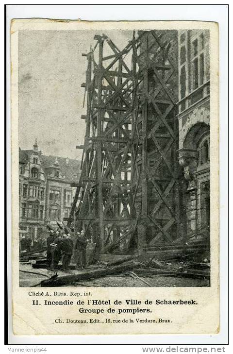 Schaerbeek - Schaarbeek - Incendie De L'Hôtel De Ville De Schaerbeek - Groupe De Pompiers - Schaerbeek - Schaarbeek