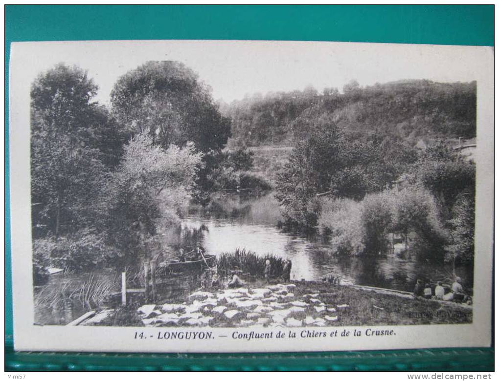 C.P.A. LONGUYON - Confluent De La Chiers Et De La Crusne - Pêcheurs En Barque - Longuyon