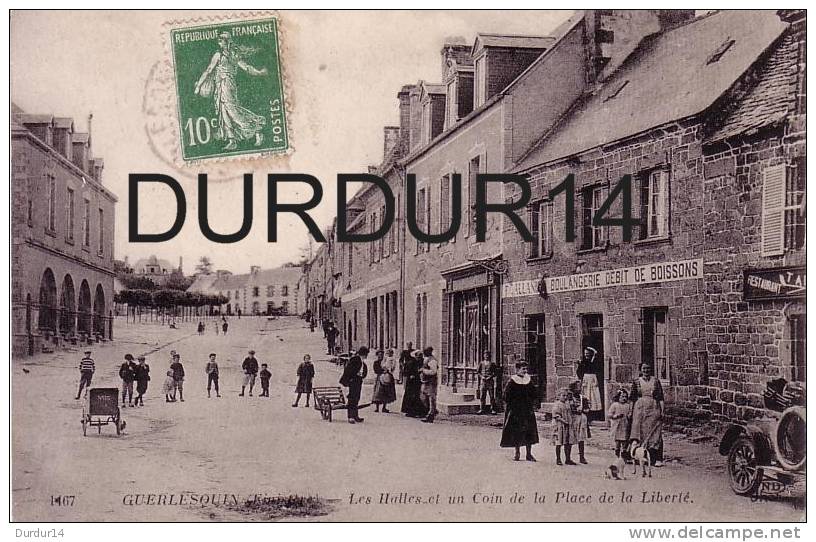 GUERLESQUIN ( Finistère ).   Les Halles Et Un Coin De La Place De La Liberté   (bp Commerce  / Animée) - Guerlesquin