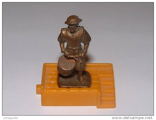 KINDER Métal - K96N°76 - SWISS 3 - Figurine Sans Bpz Ni Support - Metallfiguren