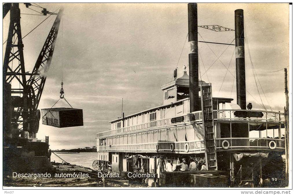 DORADA - Descargando Automoviles - Bateau à Vapeur - Colombie