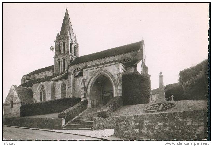 14 JOUY LE MOUTIER EGLISE XII SIECLE CPSM - Jouy Le Moutier