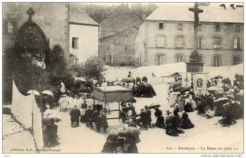 CPA - 63 - 224 - Auvergne - La Messe En Plein Air Localisée à MANZAT - 011 - Manzat