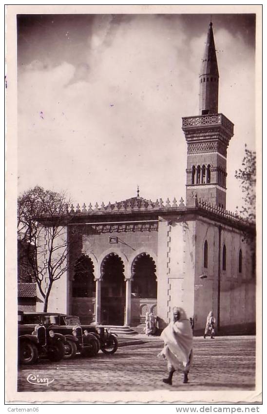 Algérie - Sétif (Constantine) - La Mosquée (voitures) - Sétif