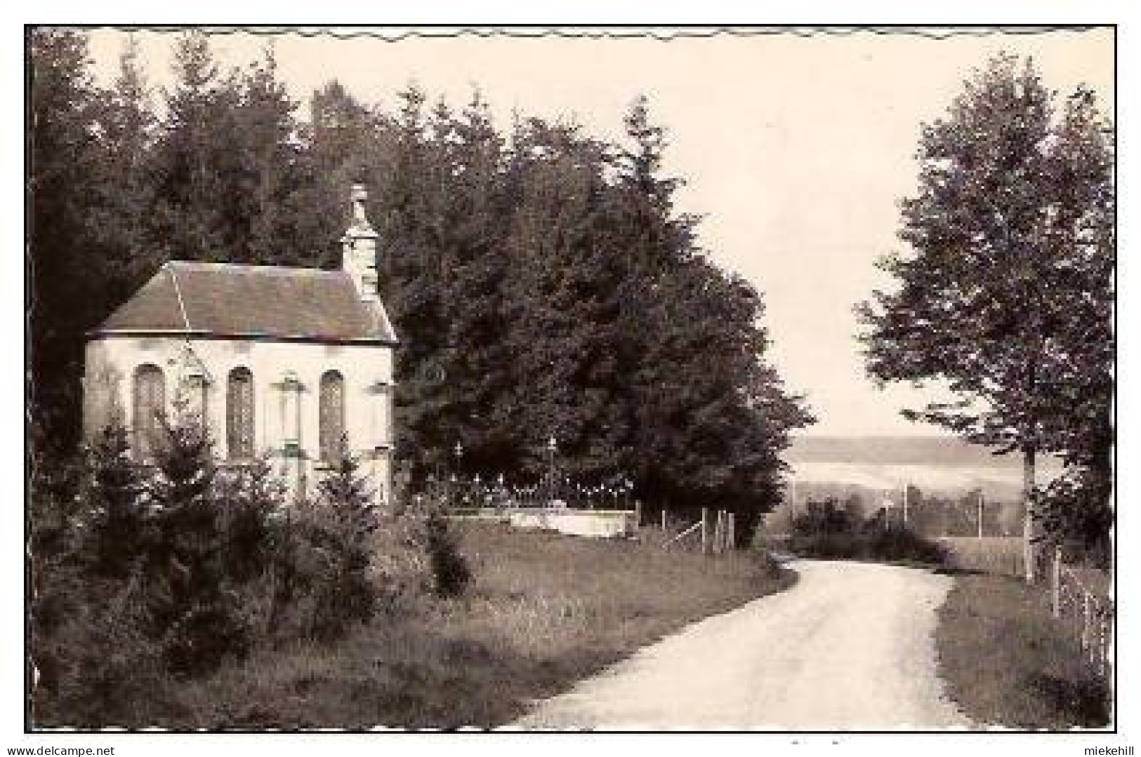 AMONINES-CHAPELLE - Erezée