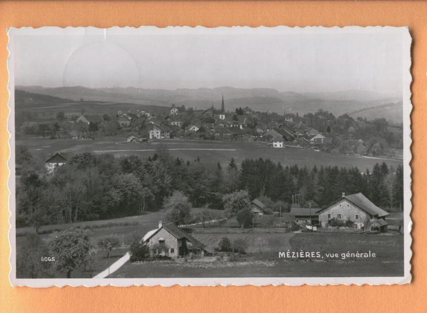 H017 Mézières Vue Générale, Jorat, Fermes. Cachet Les Cullayes 1953 Vers Zürich. Edit. Allasia, Mézières - Jorat-Mézières