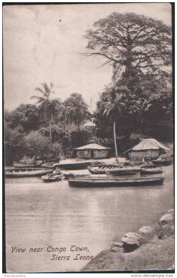 CPA AFRIQUE A View Near Congo Town BOATS AND HUTS Sierra Leone - Sierra Leone