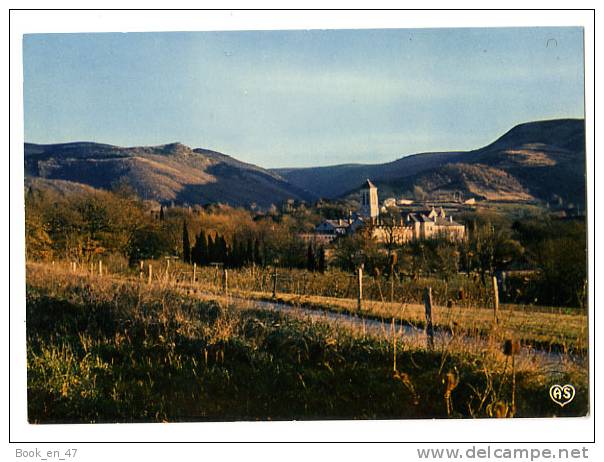 {50762} 81 Tarn Abbaye D´ En Calcat  Dourgne , Le Monastère Et La Montagne Noire - Dourgne