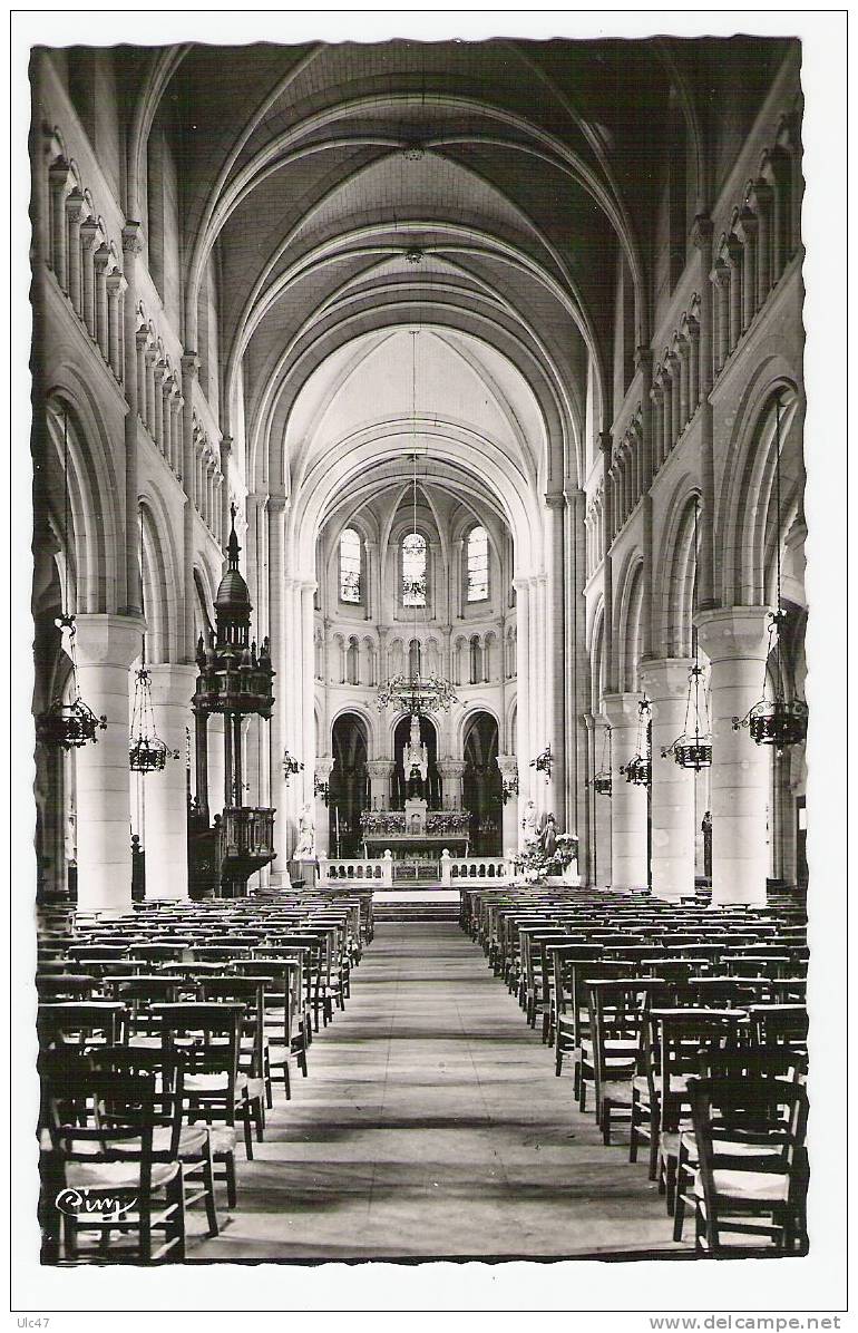 76 - ST-SAENS (S.-Inf)  --  Intérieur De L'Eglise. -  Cpsm - Bon état  - - Saint Saens