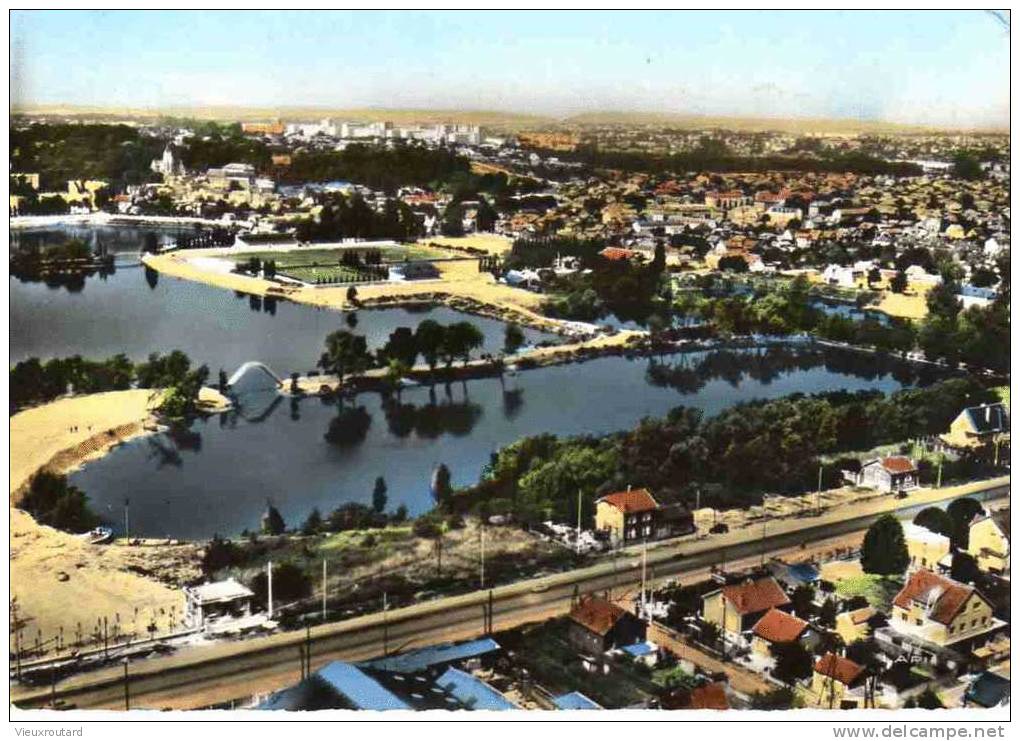 CPSM. EN AVION AU DESSUS..VIRY CHATILLON. DATEE 1964. DENTELLEE - Viry-Châtillon