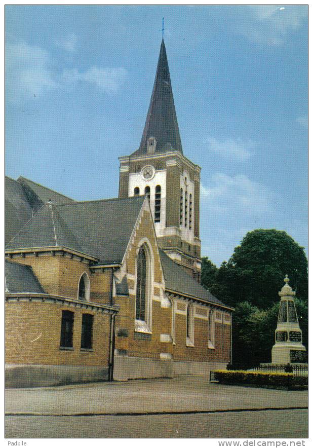 Carte Postale 59.  Villeneuve D´Ascq L'église Trés  Beau Plan - Villeneuve D'Ascq