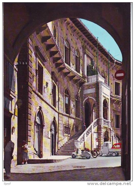 Scooter Lambretta, Scalinata Del Palazzo Comunale, Fermo, Macerata - Fermo