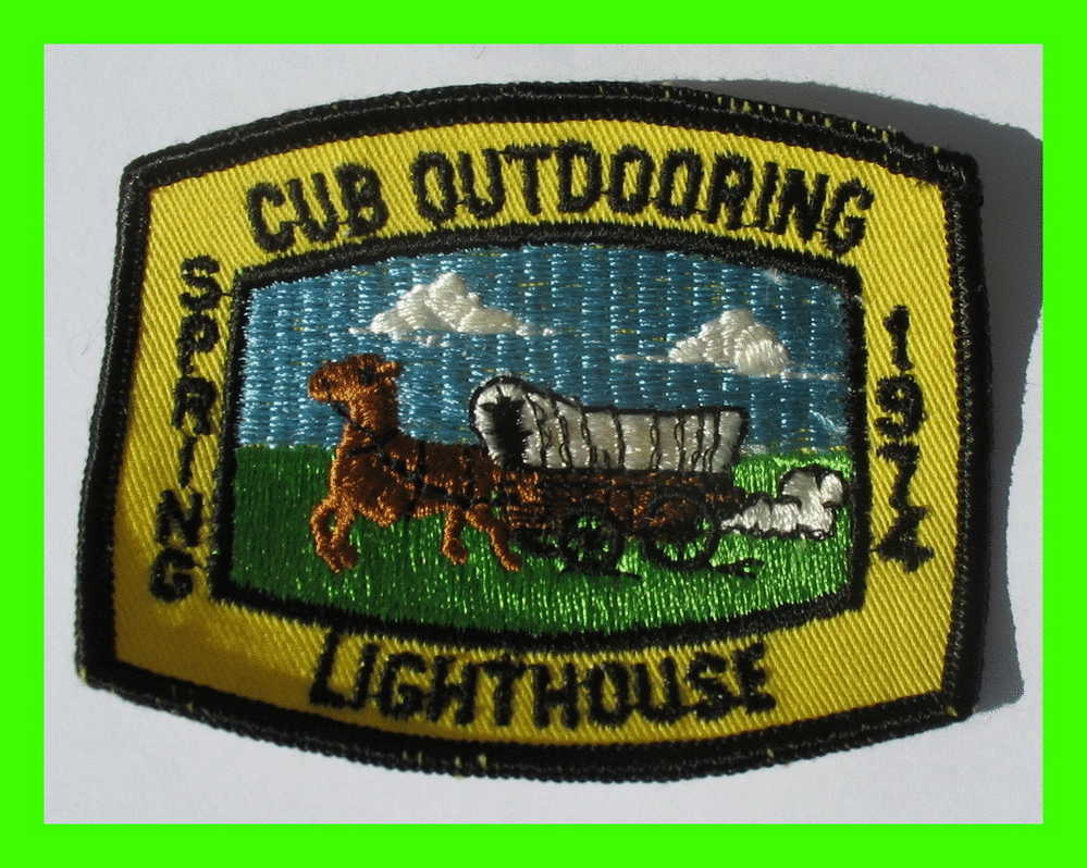SCOUTING PATCHES - 2 CUB OUTDOORING 1973 - LIGHTHOUSE - SPRITIT OF 1974 - - Pfadfinder-Bewegung