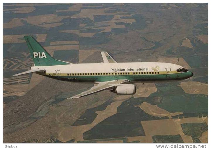 Boeing 737-300 (AP-BCE) De La Compagnie Pakistan International Airlines - 1946-....: Moderne