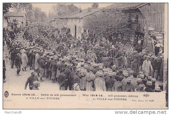 MARNE.VILLE SUR TOURBE.DEFILE DE 400 PRISONNIERS - Ville-sur-Tourbe