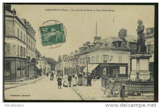 60 LIANCOURT / Un Coin De La Place Et Rue Victor Hugo / - Liancourt