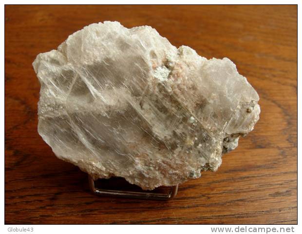 GYPSE AVEC INCLUSION D'ARGILE 7 X 5 CM SALIES DE BEARN - Minerales