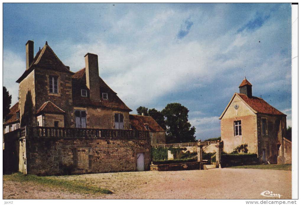 Chateau - Tannay