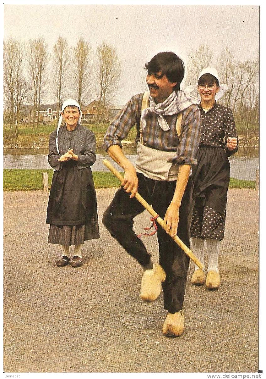 CHALONNES SUR LOIRE ..GROUPE FOLKLORIQUE ..  LA SABOTIERE - Chalonnes Sur Loire