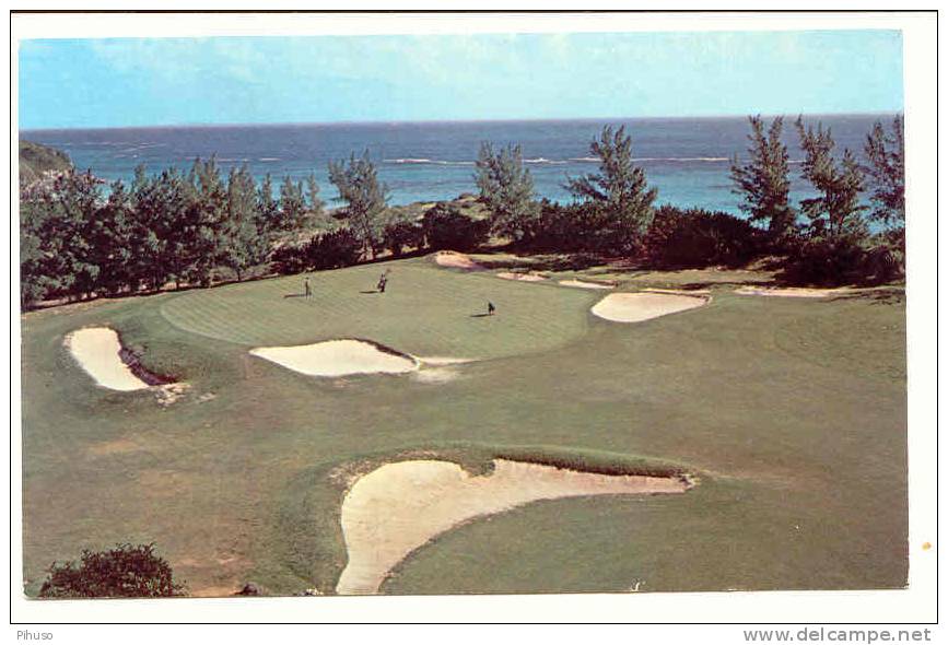BERMUDA : View Of The 18th Green At The Mid Ocean Club - Golf