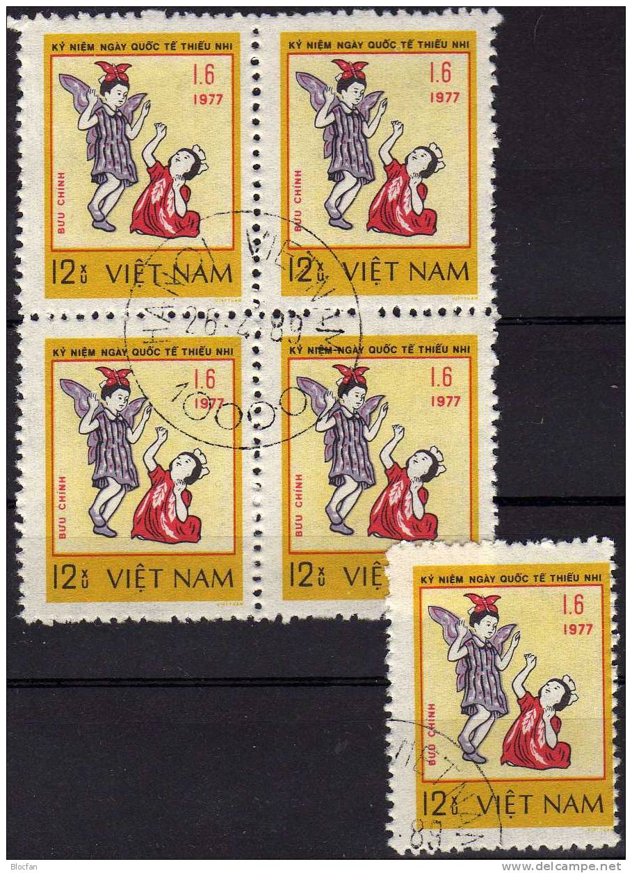 UNO Jahr Des Kindes 1979 Tanzende Kinder Vietnam 960 Plus 4-Block O 3€ - Vietnam