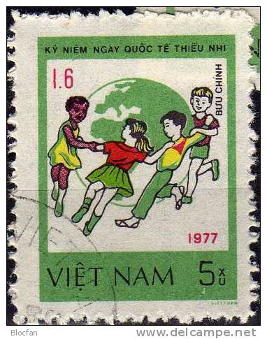 UNICEF Kindertag Tanz Von Kindern Um Die Erde Vietnam 1103 Plus 4-Block O 3€ - Vietnam