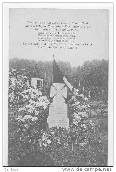 51 // VITRY LE FRANCOIS - Tombe Du Soldat Russe Pierre Proutnikoff Mort à Vitry Le Francois à L'Ambulance 4/22 - - Vitry-le-François