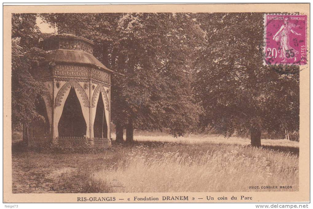 Cpa Du 91 - Ris Orangis - Fondation "Dranem" Un Coin Du Parc - Ris Orangis