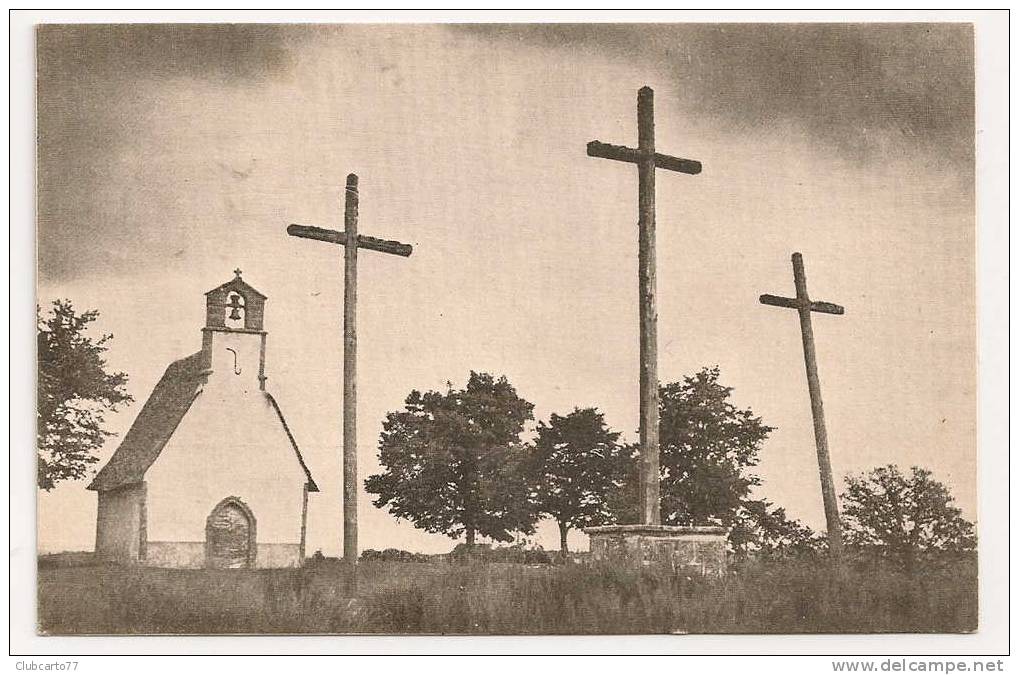 Saint-Mamet-La-Salvetat (15) : Chapelle Saint-laurent Et Calvaire Environ 1950. - Saint-Mamet-la-Salvetat