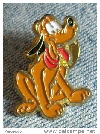 Pin's Pluto, Chien, Walt Disney, AB=Arthus Bertrand - Disney