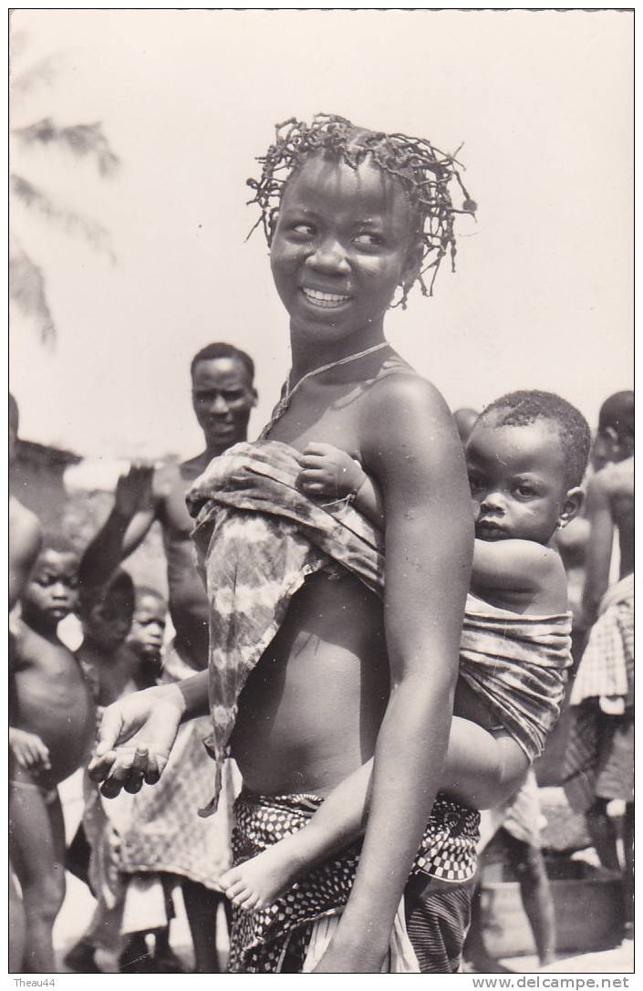 ¤¤  -  1362   -   A.O.F.    -    Jeune Femme Africaine Et Son Enfants   -   ¤¤ - Ohne Zuordnung