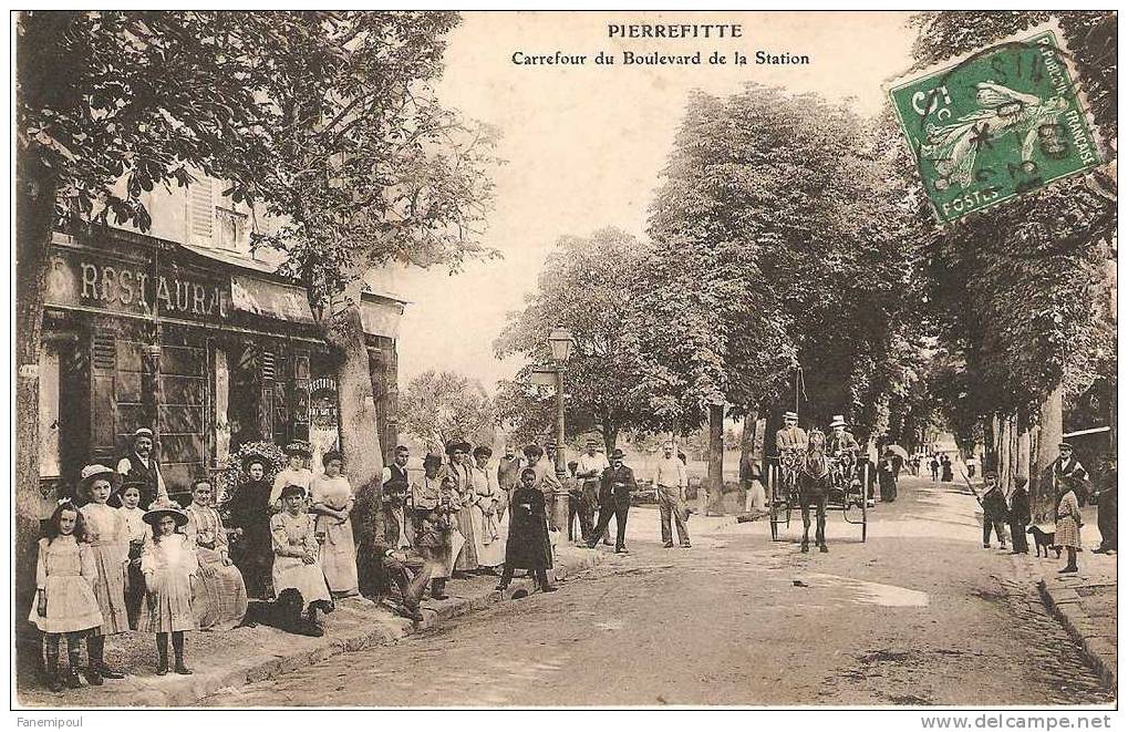 PIERREFITTE.     Carrefour Du Boulevard De La Station - Pierrefitte Sur Seine