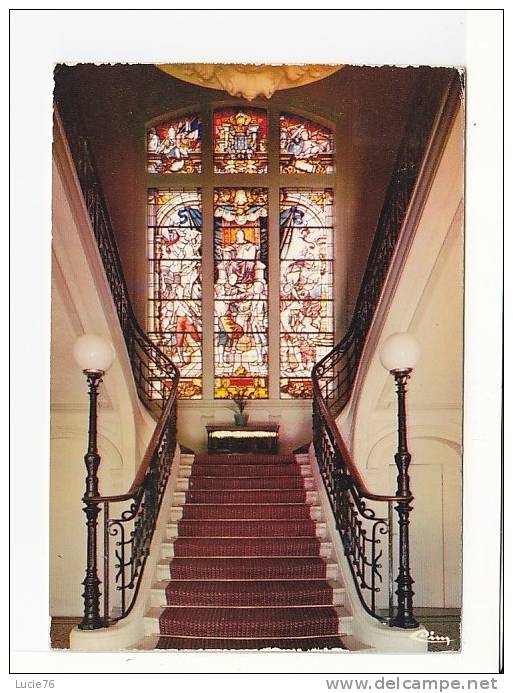 DOULLENS  - Escalier Central De La Mairie - Doullens