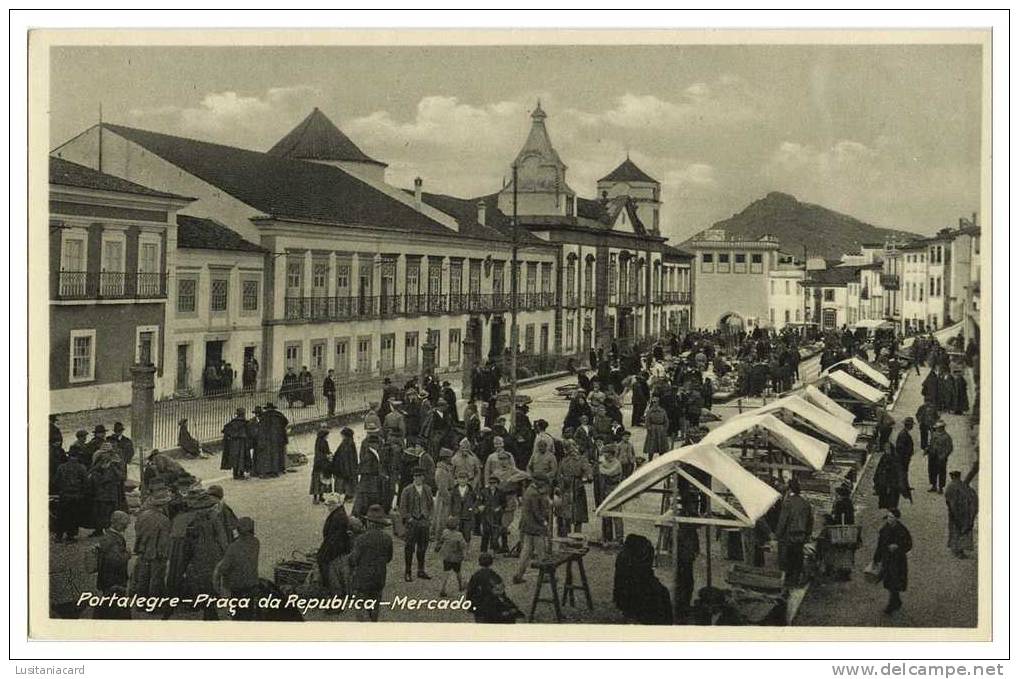 PORTALEGRE  - FEIRAS E MERCADOS - Praça Da República Mercado Carte Postale - Portalegre