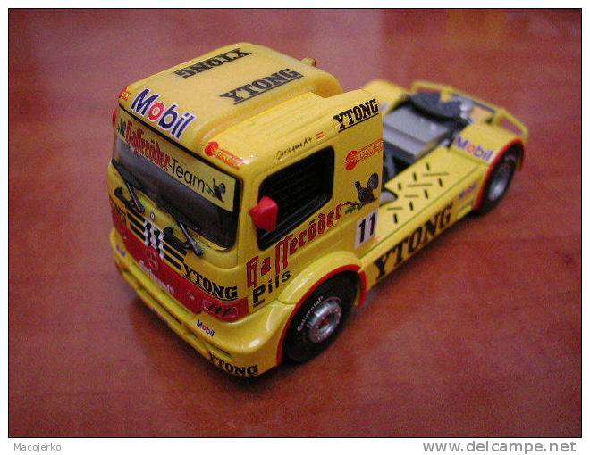 Corgi TY97304, Mercedes Racing Truck, 1:43 - Corgi Toys