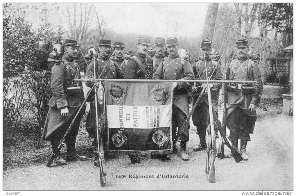 CHAUMONT (52) Groupe De Militaires Du 109è Régiment D'infanterie - Chaumont