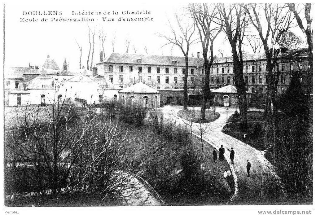 Intérieur De La Citadelle - Ecole De Préservation - Doullens