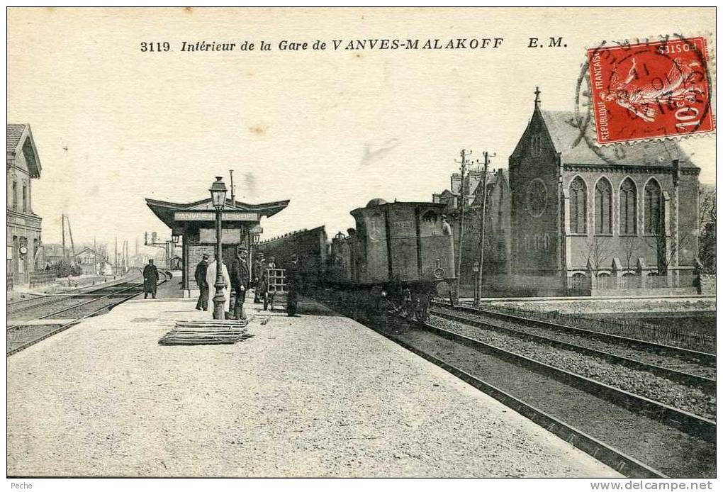 N°2800 -cpa Vanves Malakoff -intérieur De La Gare- - Gares - Avec Trains