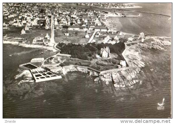 CARTE POSTALE - EN AVION AU-DESSUS DE GUILVINEC - MAN-MEUR - Guilvinec