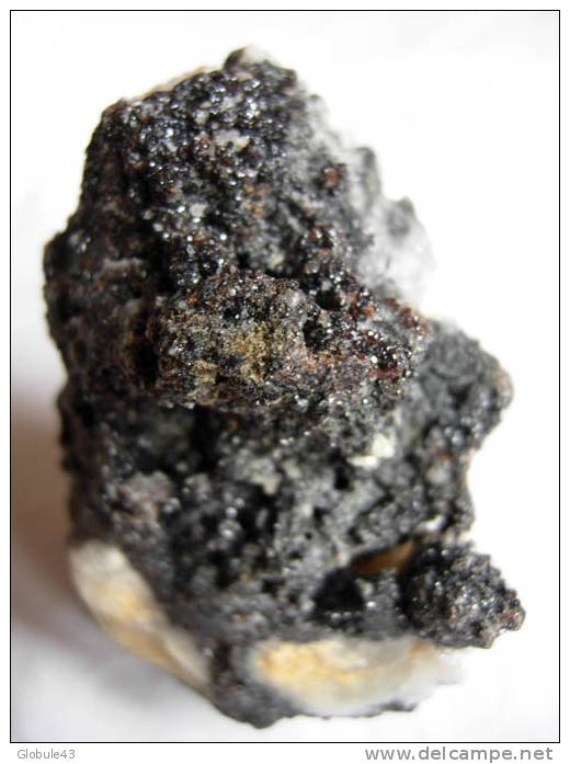 BLENDE NOIRE ET ROUGE 6 X 3,5 Cm MARSANGES - Minerals