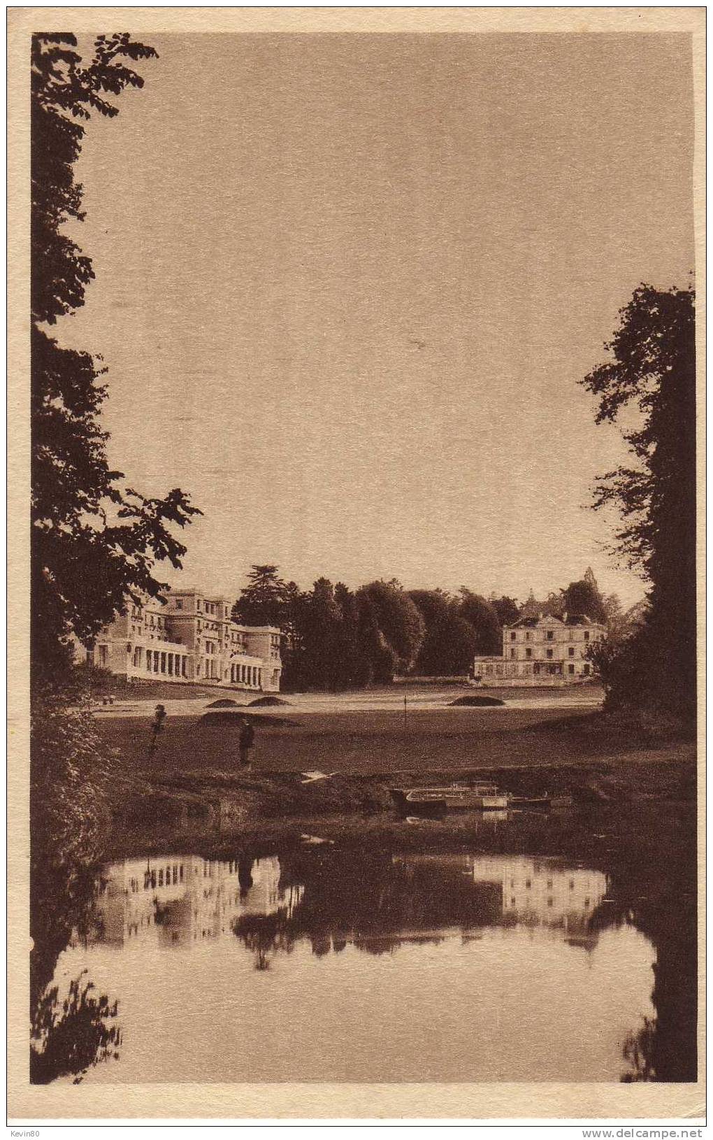 95 Le Collége Féminin De BOUFFEMONT Une Vue Du Parc - Bouffémont