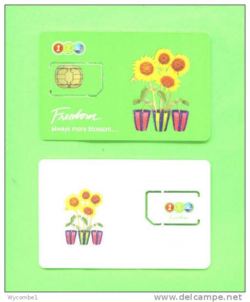 THAILAND - Mint/Unused SIM Frame Phonecard With Chip/Sunflowers/Chip 1 - Thaïlande