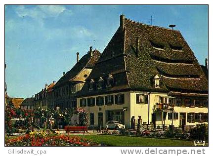 - WISSEMBOURG - Etend Son Voile Sur La Ville - Wissembourg