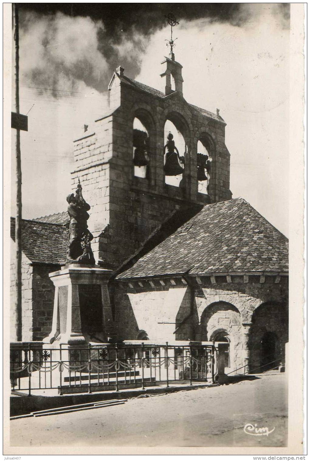 SAINT ALBAN (48) église Monument Aux Morts Guerre 1914-1918 - Saint Alban Sur Limagnole