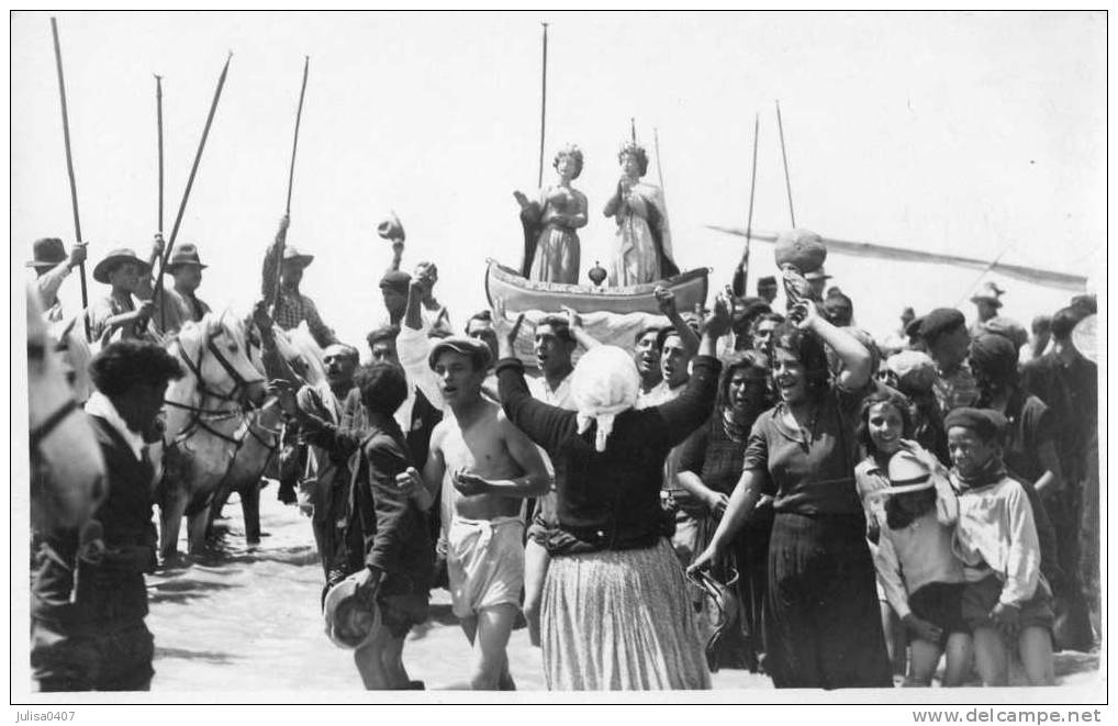 LES SAINTES MARIES DE LA MER (13) Carte Photo Fete Religieuse Procession Superbe - Saintes Maries De La Mer