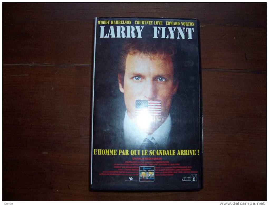 LARRY  FLYNT   L' HOMME PAR QIU LE SCANDALE ARRIVE - Drama