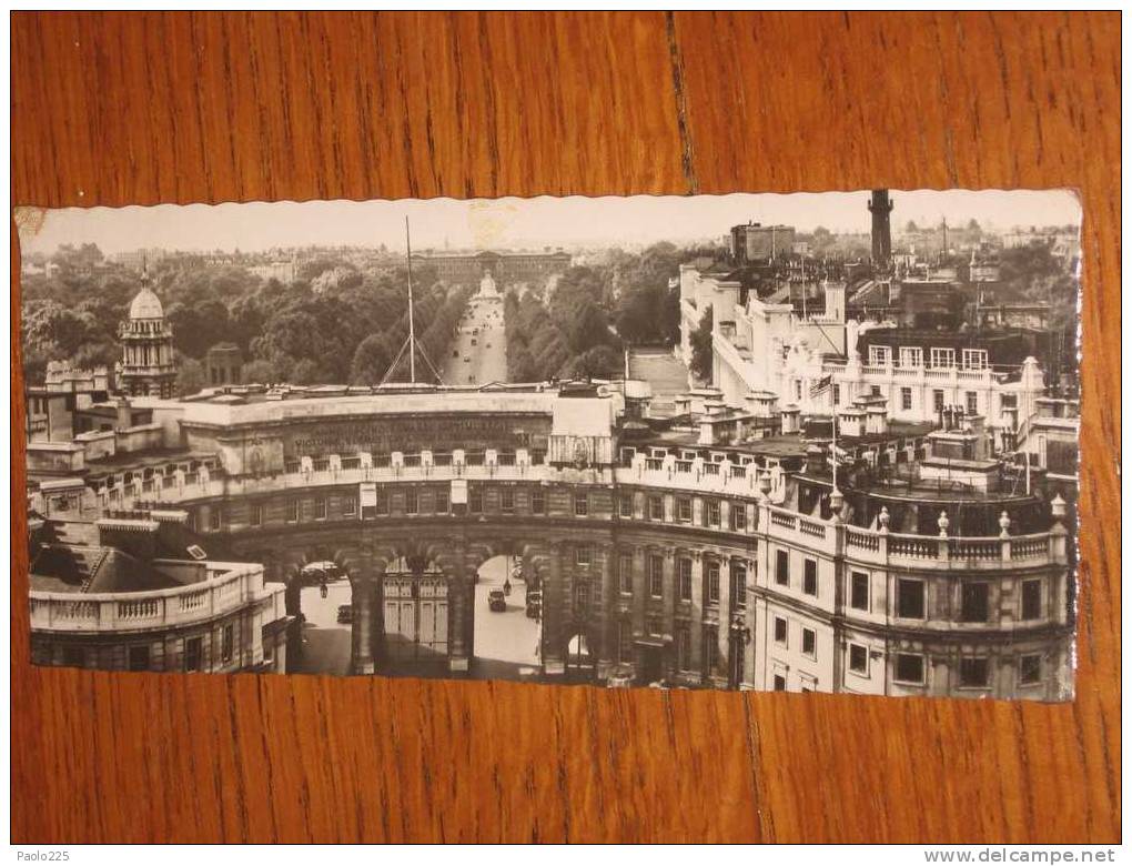 LONDON BUCKINGHAM PALACE 1962 PARTICOLARE CM. 20 X 8 BN VG - Buckingham Palace