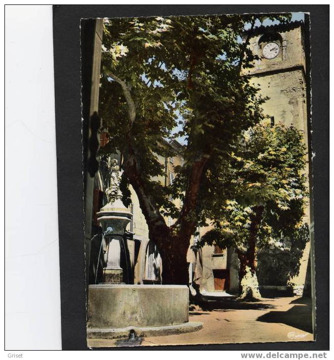 LA ROQUEBRUSSANNE N°807--- La Place De L'horloge -fontaine-années 50 - La Roquebrussanne