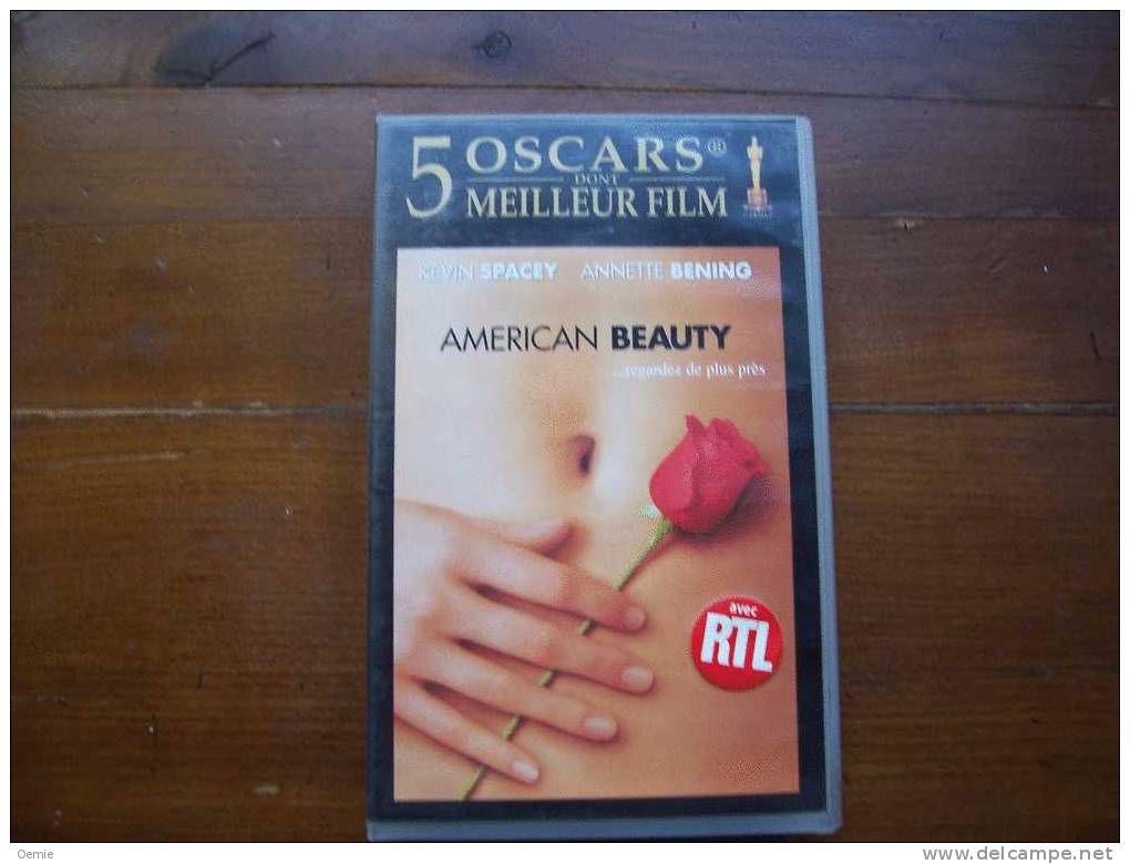 AMERICAN BEAUTY  AVEC KEVIN SPACEY  FILM  AU 5 OSCARS - Lovestorys